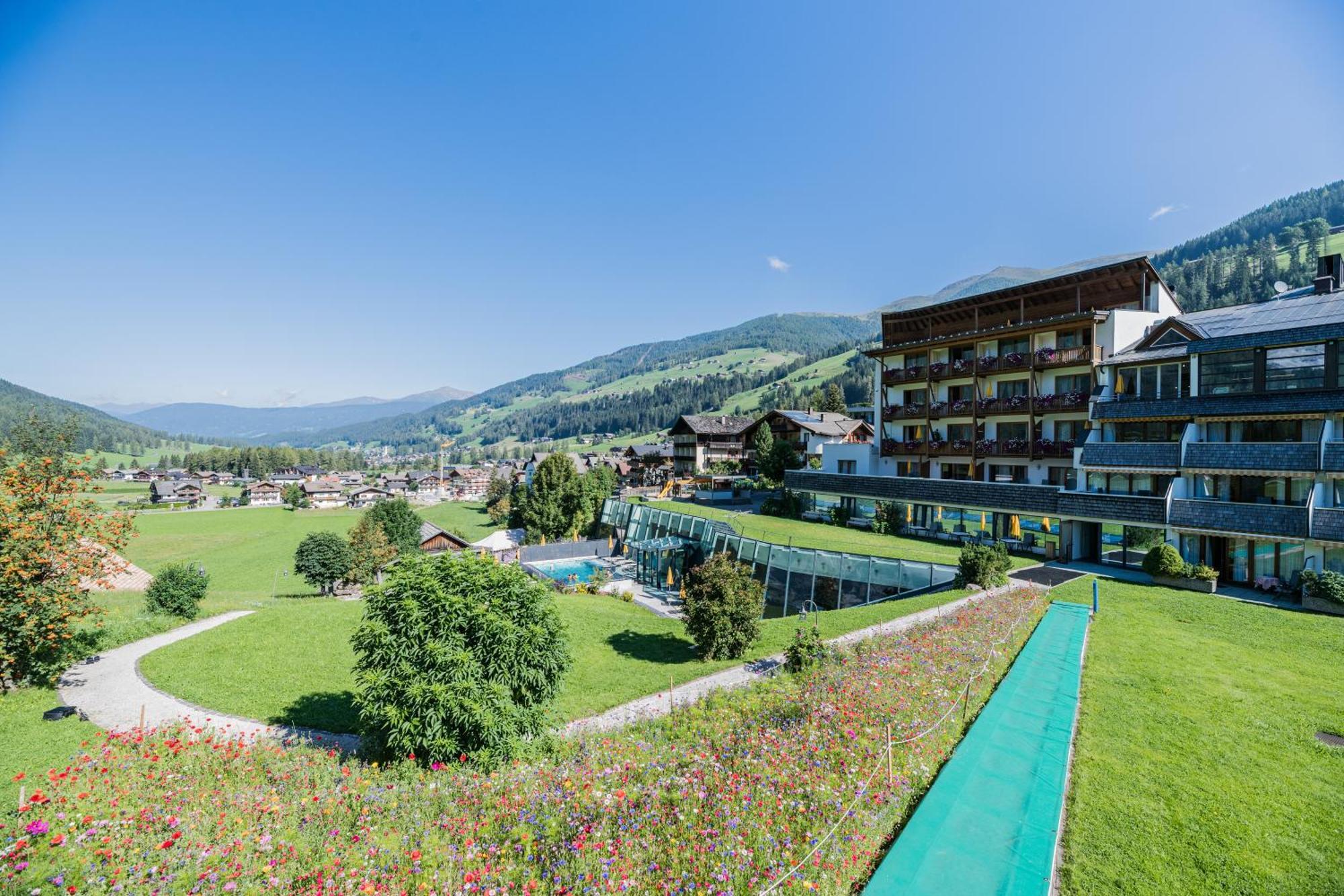 Family Resort Rainer Sexten Esterno foto