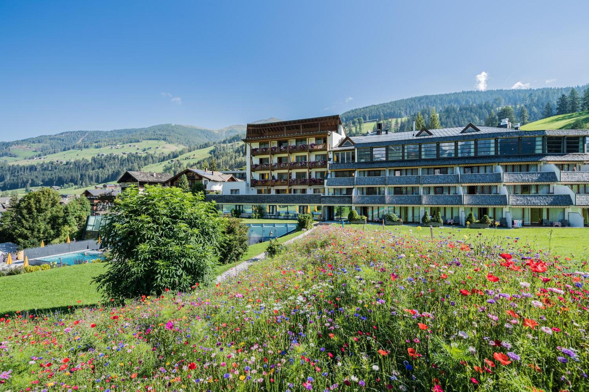 Family Resort Rainer Sexten Esterno foto